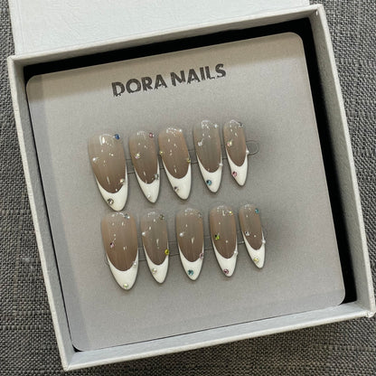 Handmade Almond-Shaped Press-On Nails with French Tip Designs for Effortless Style